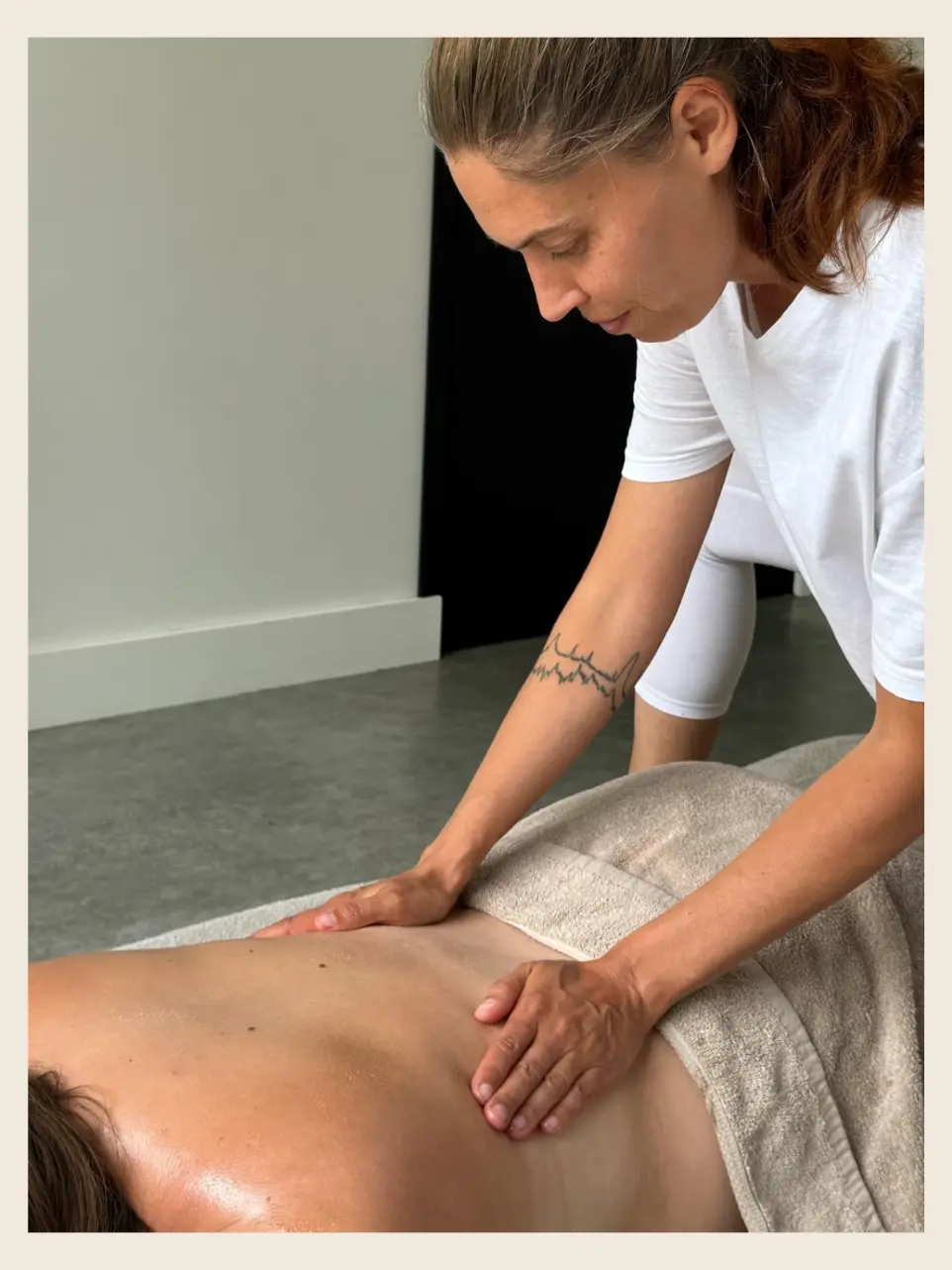 Illustration d&#39;un massage Abhyanga